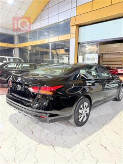 نيسان ألتيما